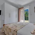 Lägenhet Stunning City View Makarska