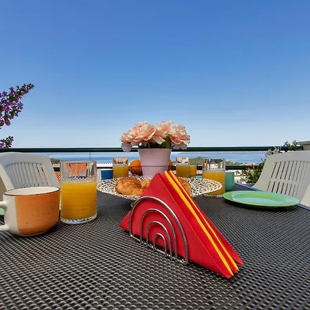 Apartment Stunning City View *