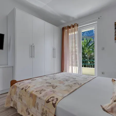 Apartment Stunning City View Makarska