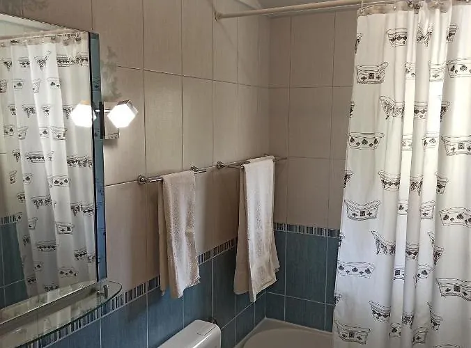 Apartment Stunning City View *