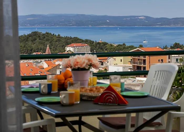 Apartment Stunning City View